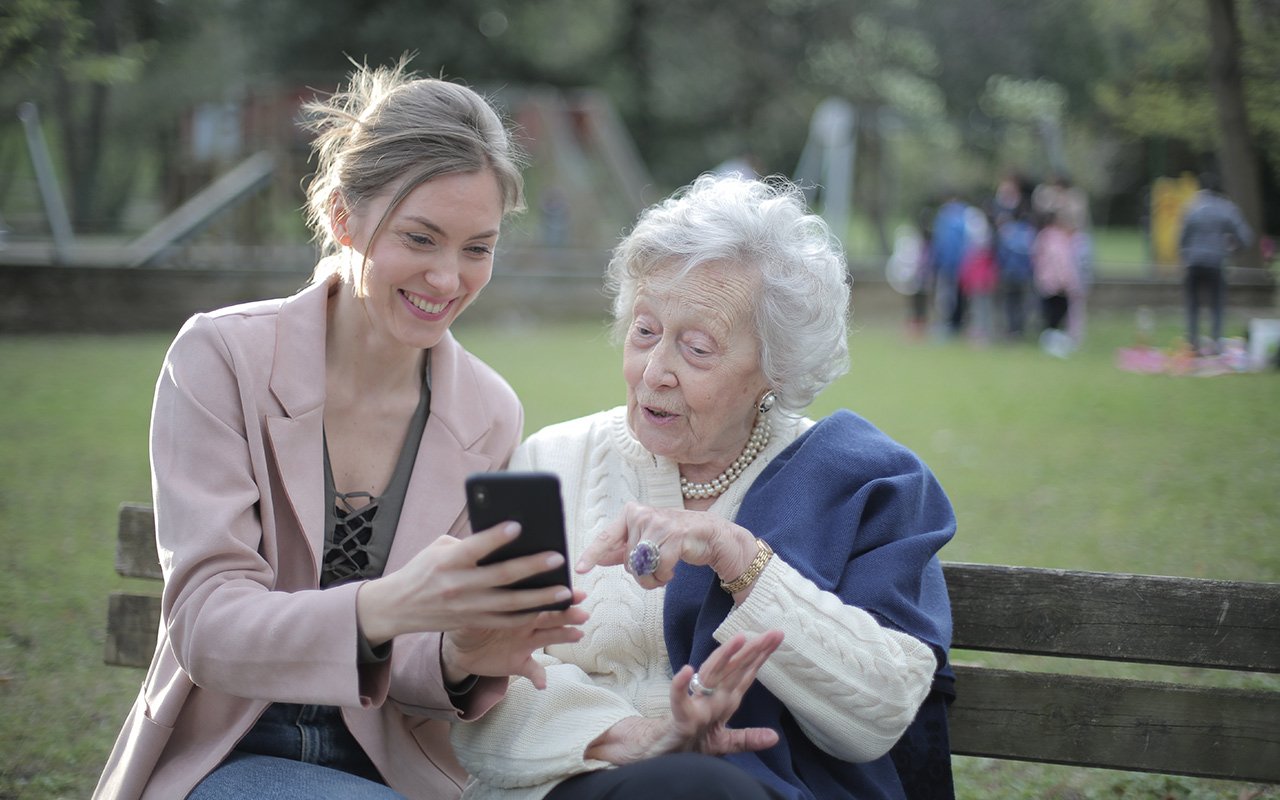 Vida real e idosos digitais
